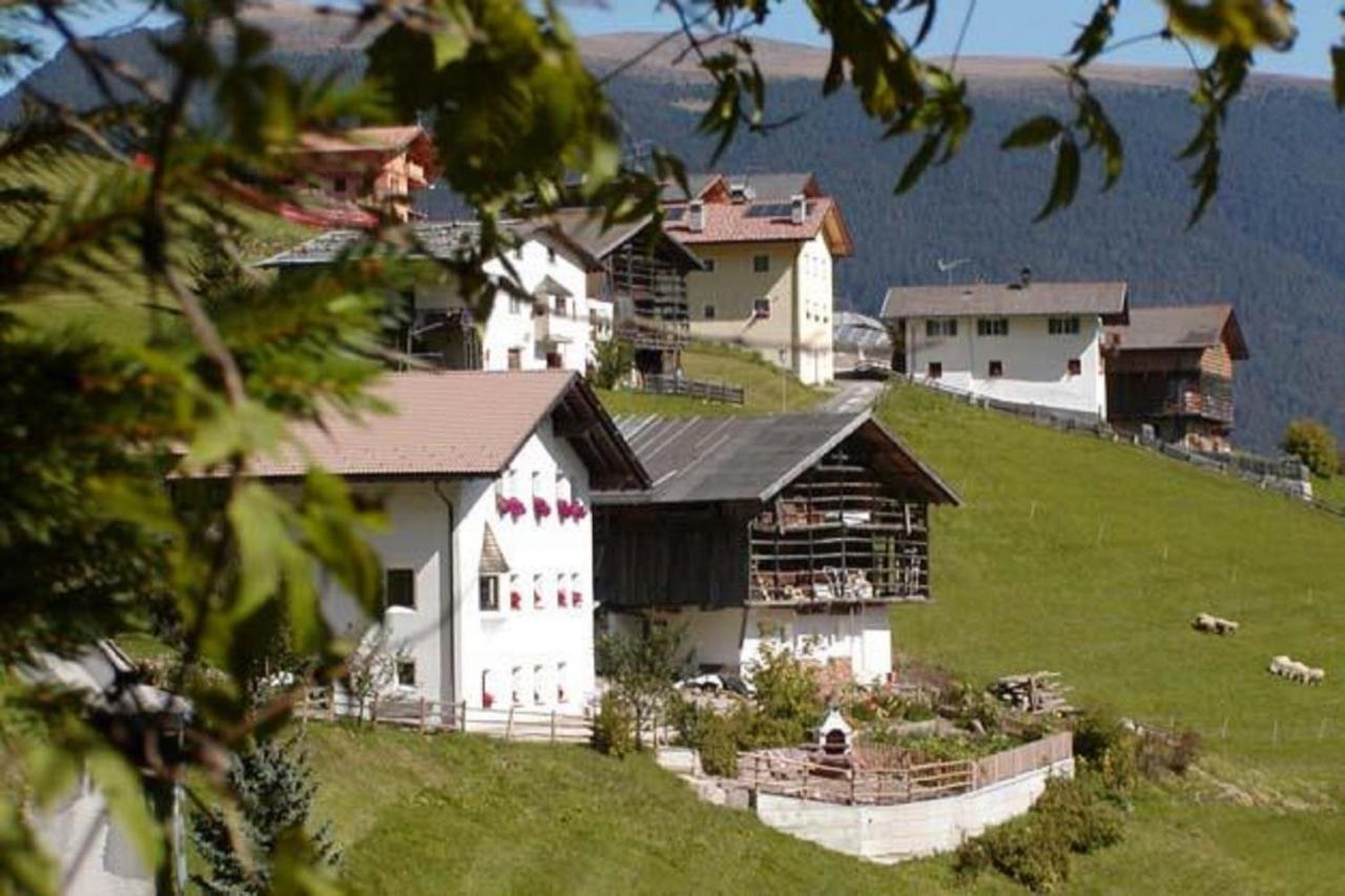 Agriturismo Apartments Tuene Ortisei Exterior foto