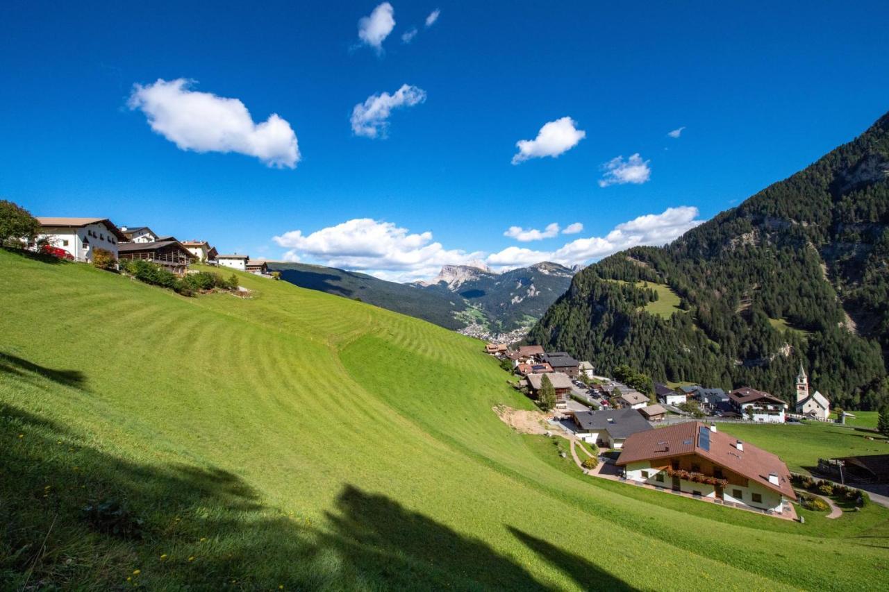 Agriturismo Apartments Tuene Ortisei Exterior foto